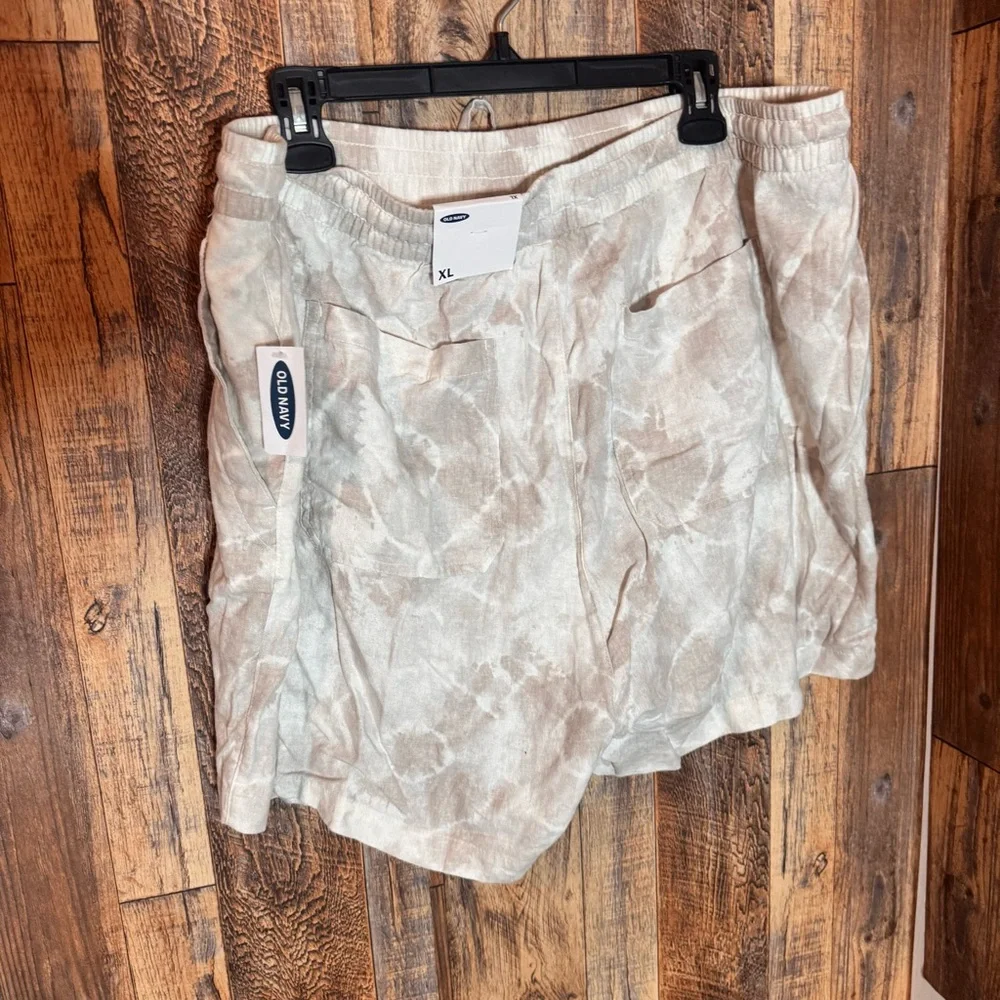 Old‎ Navy Women's Tie Dye Shorts - XL - Picture 4 of 4